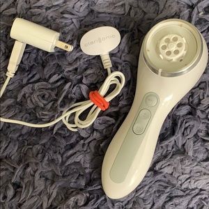 Clarisonic Smart Profile cleansing brush